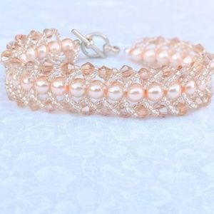Pink Beige Flat Spiral Pearl Bracelet